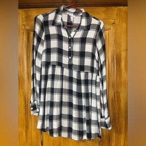 Black and White Maternity Plaid Half button Down Blouse